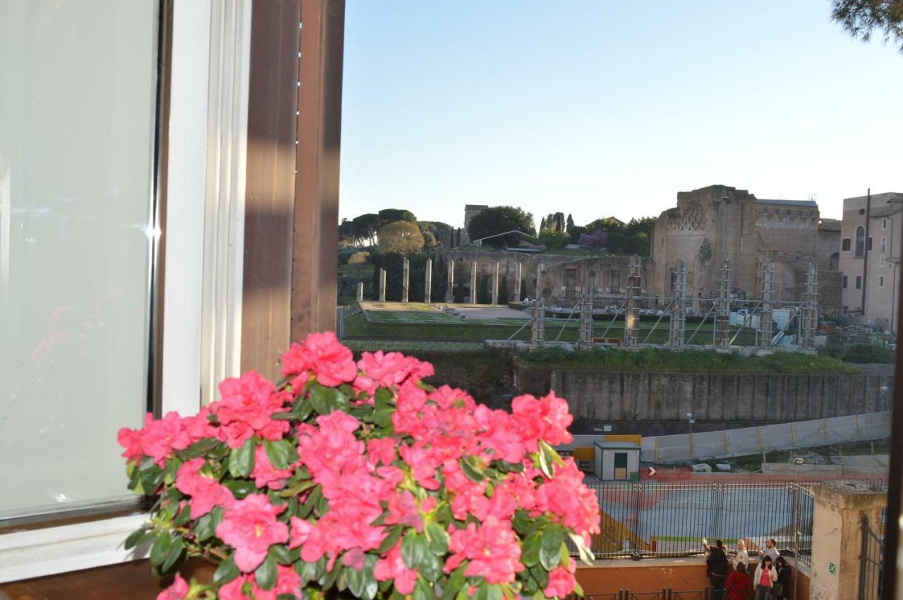 Balcony Colosseum View Rzym Zewnętrze zdjęcie