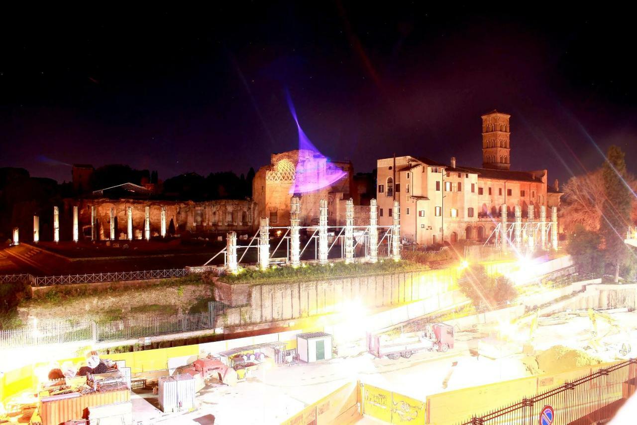 Balcony Colosseum View Rzym Zewnętrze zdjęcie