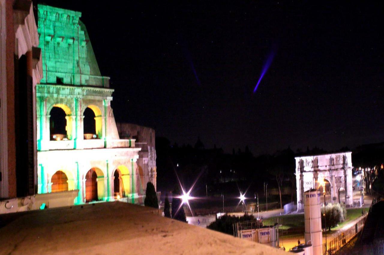 Balcony Colosseum View Rzym Zewnętrze zdjęcie